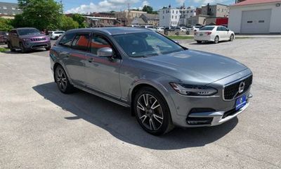 2018 Volvo V90CC Inscription
