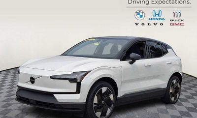 2025 Volvo EX30 Plus