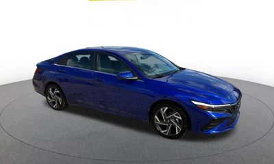2025 Hyundai Elantra SEL Convenience
