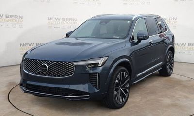 2026 Volvo XC90 Plus Bright