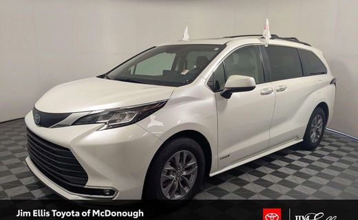 2021 Toyota Sienna XLE