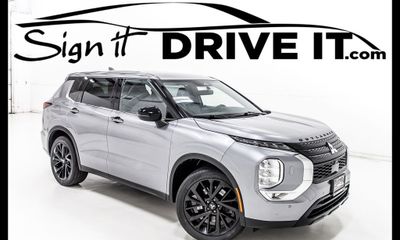 2022 Mitsubishi Outlander SE Black Edition