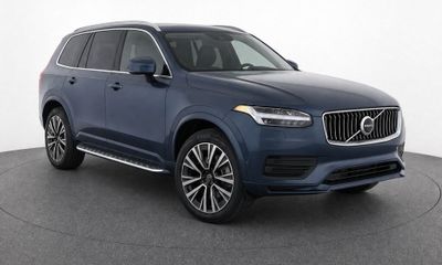 2022 Volvo XC90 Momentum