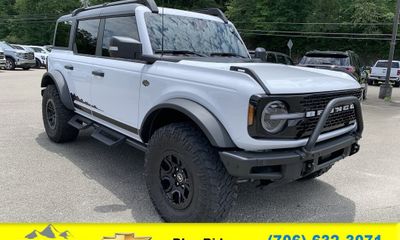 2023 Ford Bronco Base Big Bend