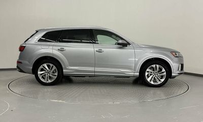 2022 Audi Q7 Quattro Premium Plus