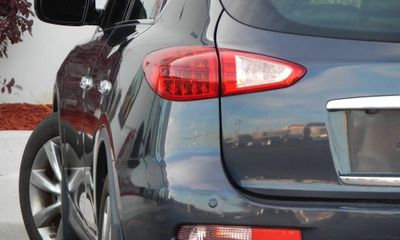 2010 Infiniti EX35 Base