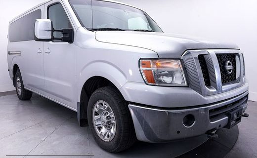 2014 Nissan NV 3500 HD SL