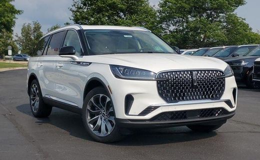 2026 Lincoln Aviator Base