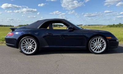 2005 Porsche 911 Carrera 4 4S
