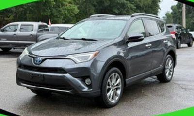 2017 Toyota RAV4 LTD Hybrid