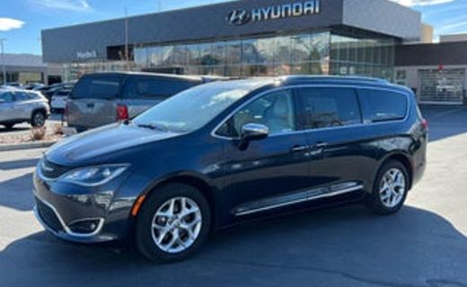 2022 Chrysler Pacifica Touring L