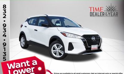 2025 Nissan Kicks Play S