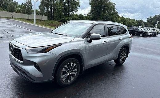 2024 Toyota Highlander XLE