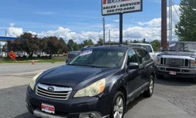 2011 Subaru Outback Premium 6CD HK