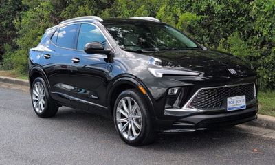 2024 Buick Encore GX Avenir