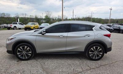 2018 Infiniti QX30 Premium