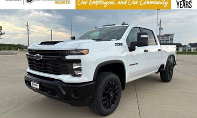 2026 Chevrolet Silverado HD Custom