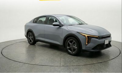 2025 Kia K4 LX LXS