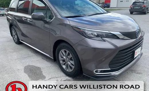2024 Toyota Sienna XLE