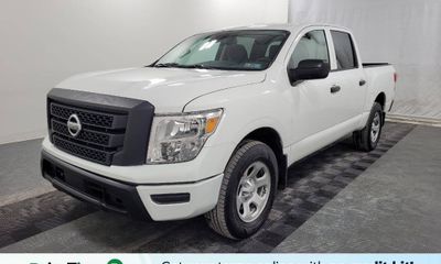 2022 Nissan Titan SV