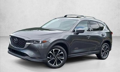 2023 Mazda CX-5 Premium Package