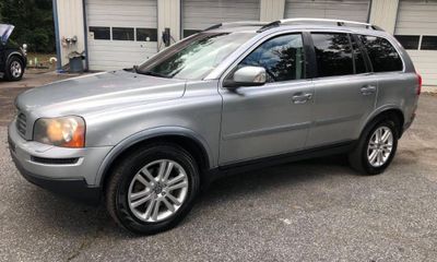 2011 Volvo XC90 32