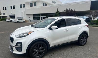 2020 Kia Sportage S Sunroof Package