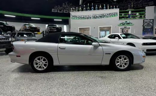 2002 Chevrolet Camaro Sport
