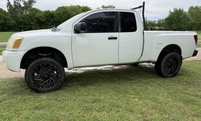 2004 Nissan Titan XE