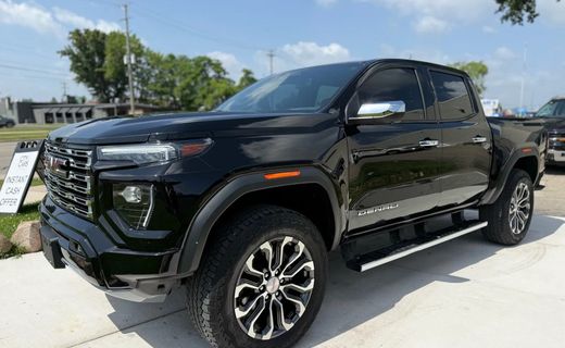 2024 GMC Canyon Denali