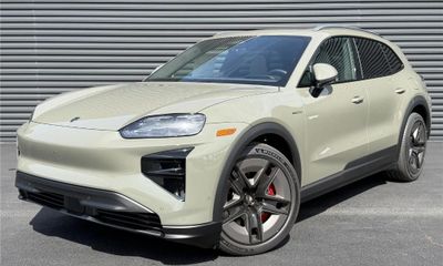 2026 Porsche Cayenne Turbo Electric