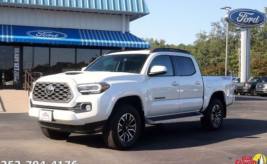 2022 Toyota Tacoma SR5