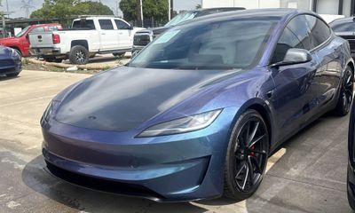 2024 Tesla Model 3 Performance