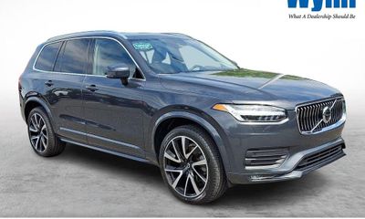 2021 Volvo XC90 Momentum