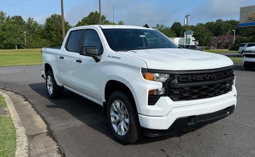 2026 Chevrolet Silverado Custom