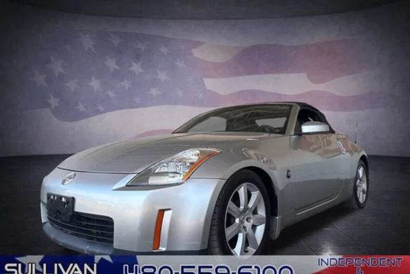 2004 Nissan 350Z — a typically priced live listing