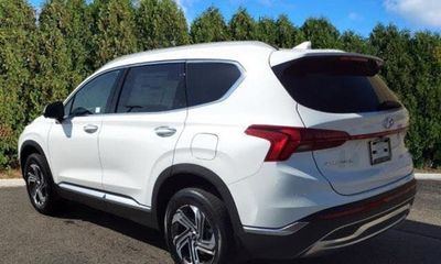 2023 Hyundai Santa FE SEL Premium