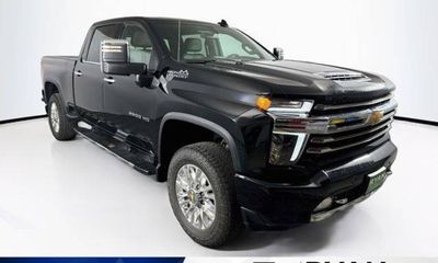 2022 Chevrolet Silverado HD High Country