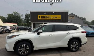 2021 Toyota Highlander XLE NAV