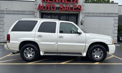 2002 Cadillac Escalade Luxury