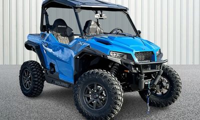 2026 Polaris General XP 1000 Premium Earth Blue