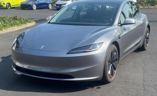 2025 Tesla Model 3 Long Range