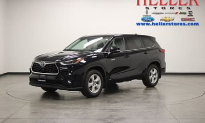 2021 Toyota Highlander LE