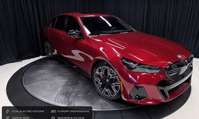 2024 BMW I5 M60