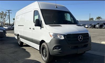 2025 Mercedes-Benz Sprinter 907 VS30