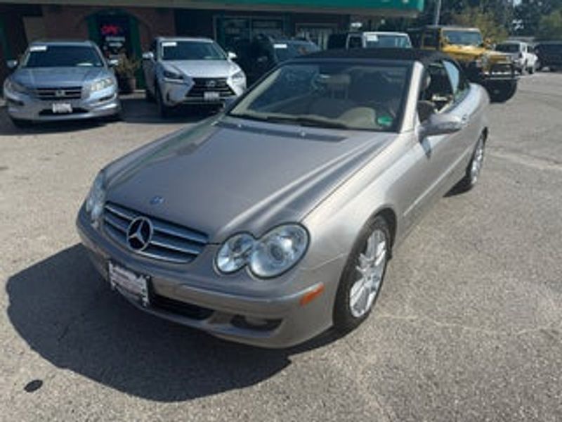 2009 Mercedes-Benz CLK-Class — a typically priced live listing