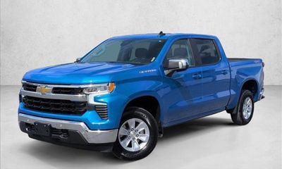 2025 Chevrolet Silverado LT