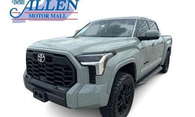 2022 Toyota Tundra SR5