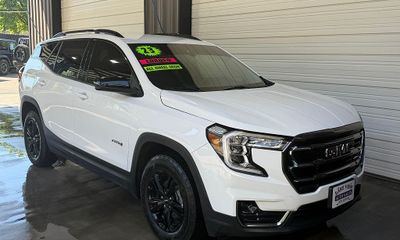 2023 GMC Terrain AT4