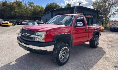 2005 Chevrolet Silverado Work Truck